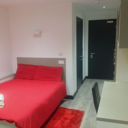 לוטון Peace Apartments - Luton מראה חיצוני תמונה