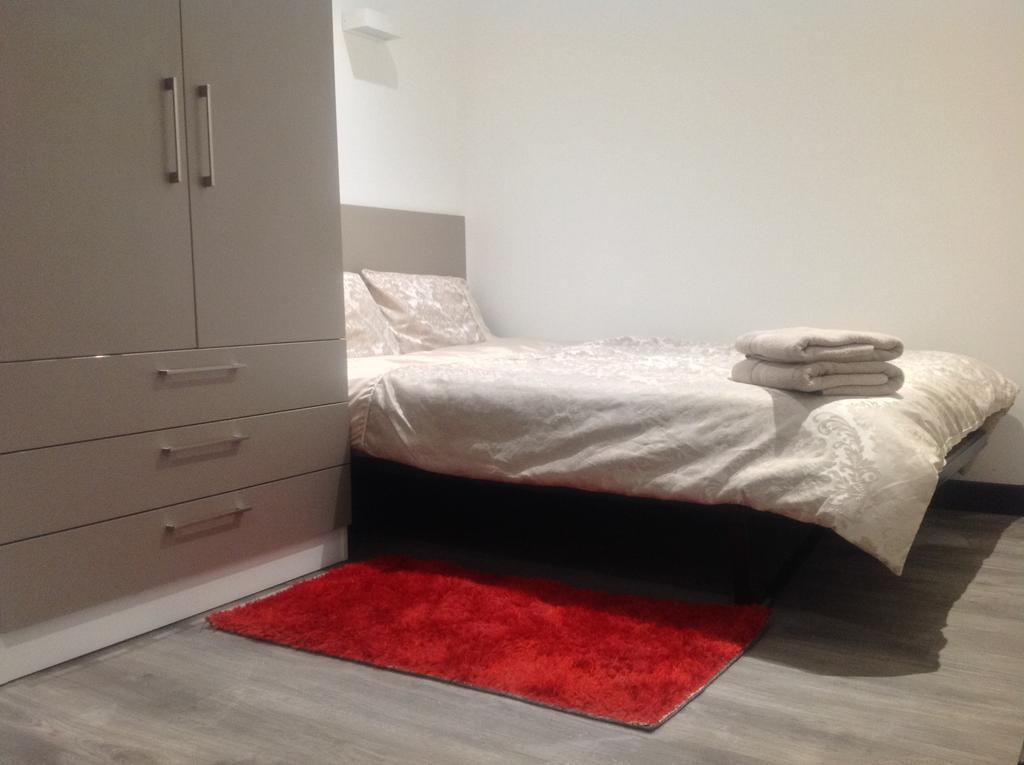 לוטון Peace Apartments - Luton מראה חיצוני תמונה