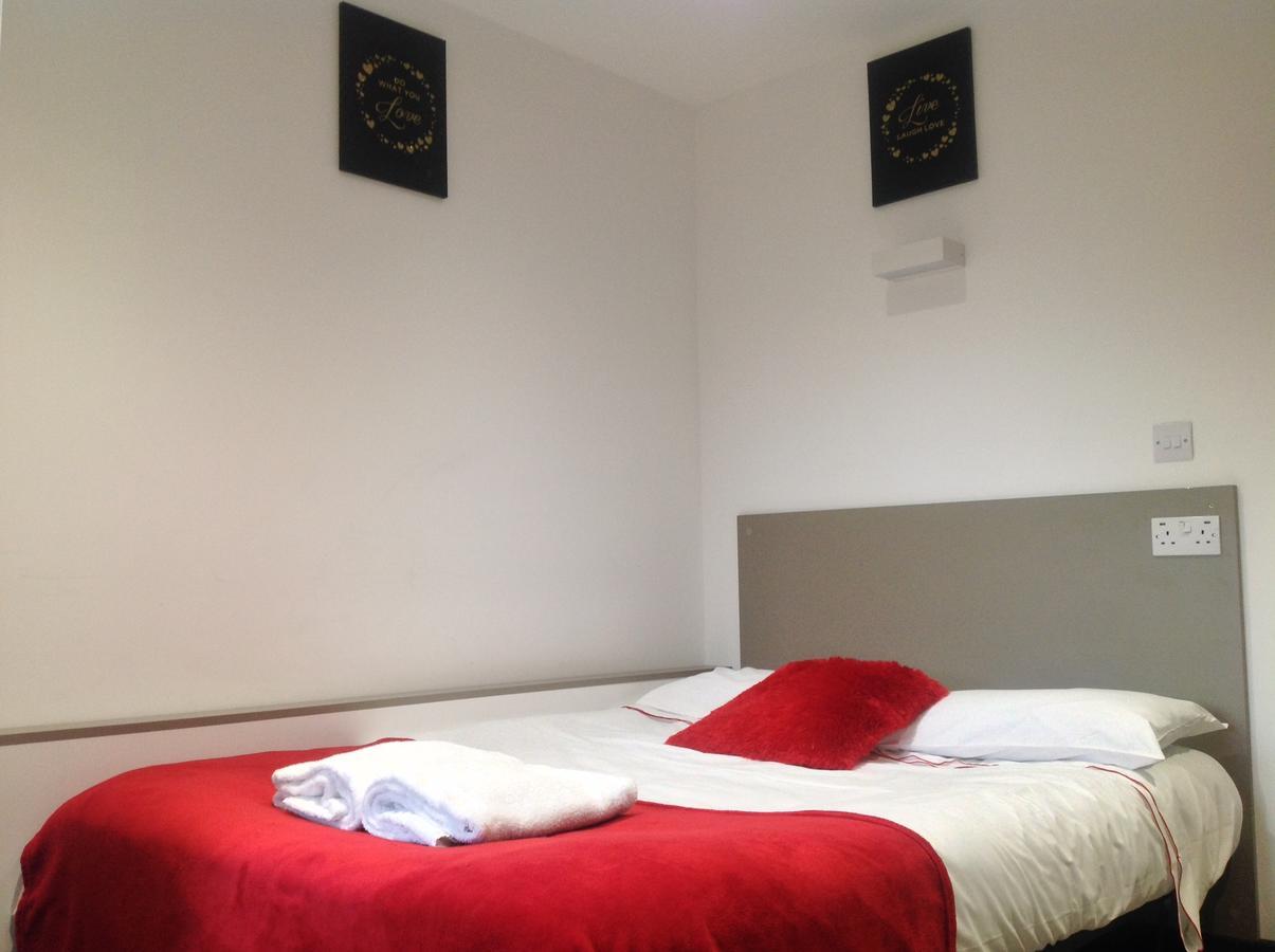 לוטון Peace Apartments - Luton מראה חיצוני תמונה