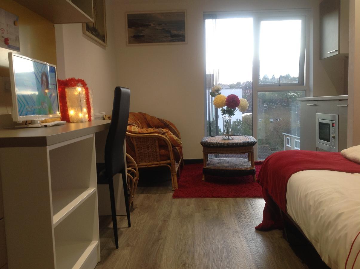 לוטון Peace Apartments - Luton מראה חיצוני תמונה