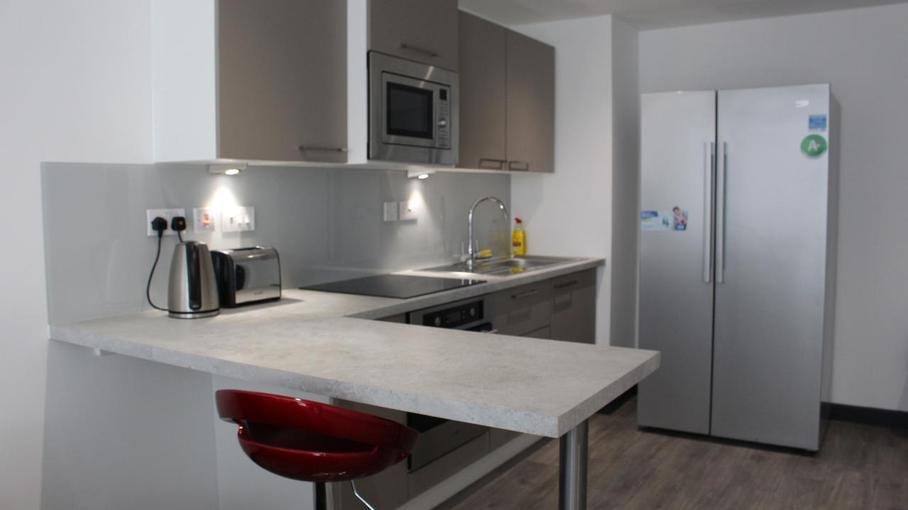לוטון Peace Apartments - Luton מראה חיצוני תמונה