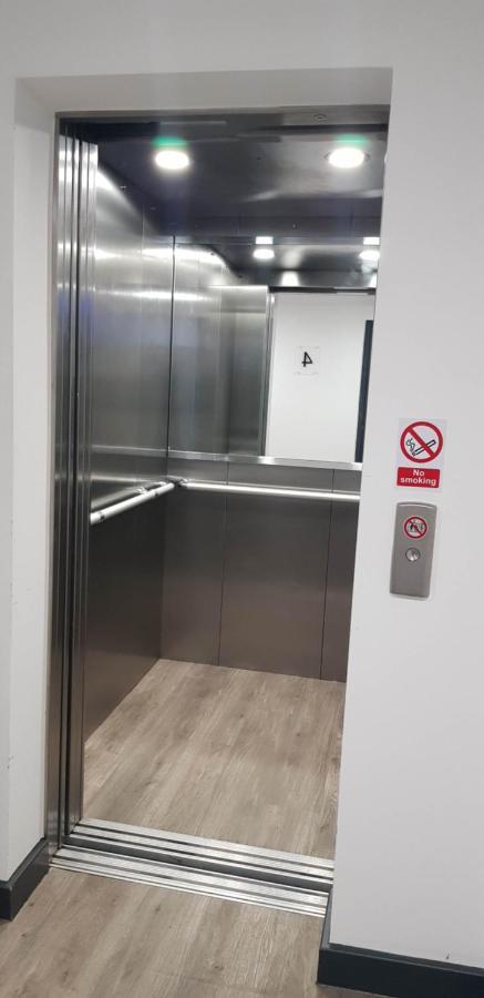 לוטון Peace Apartments - Luton מראה חיצוני תמונה