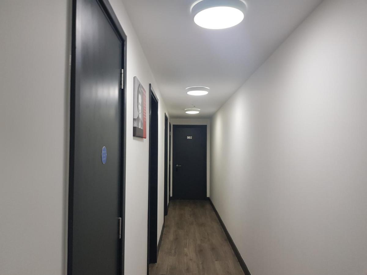 לוטון Peace Apartments - Luton מראה חיצוני תמונה