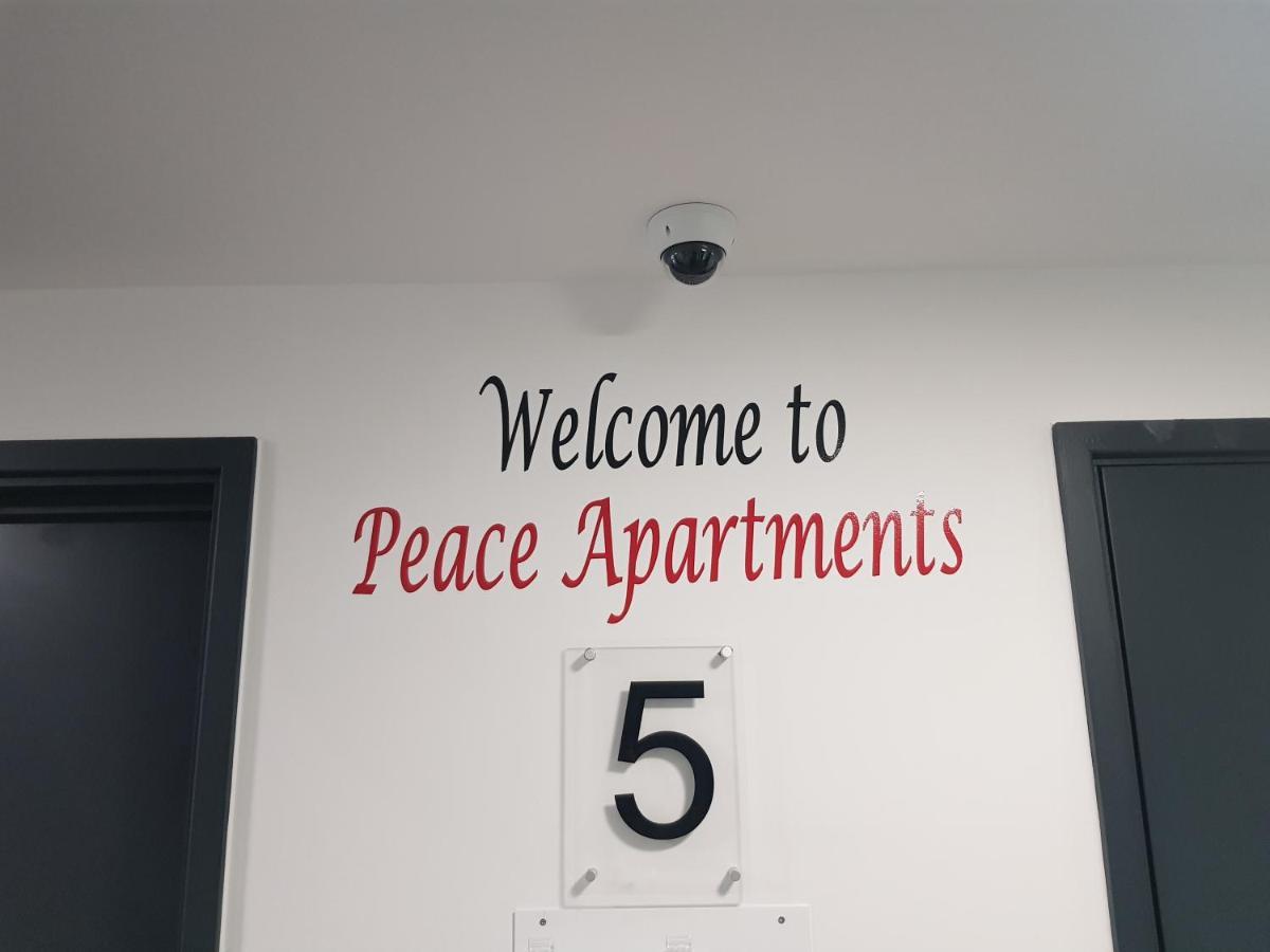 לוטון Peace Apartments - Luton מראה חיצוני תמונה