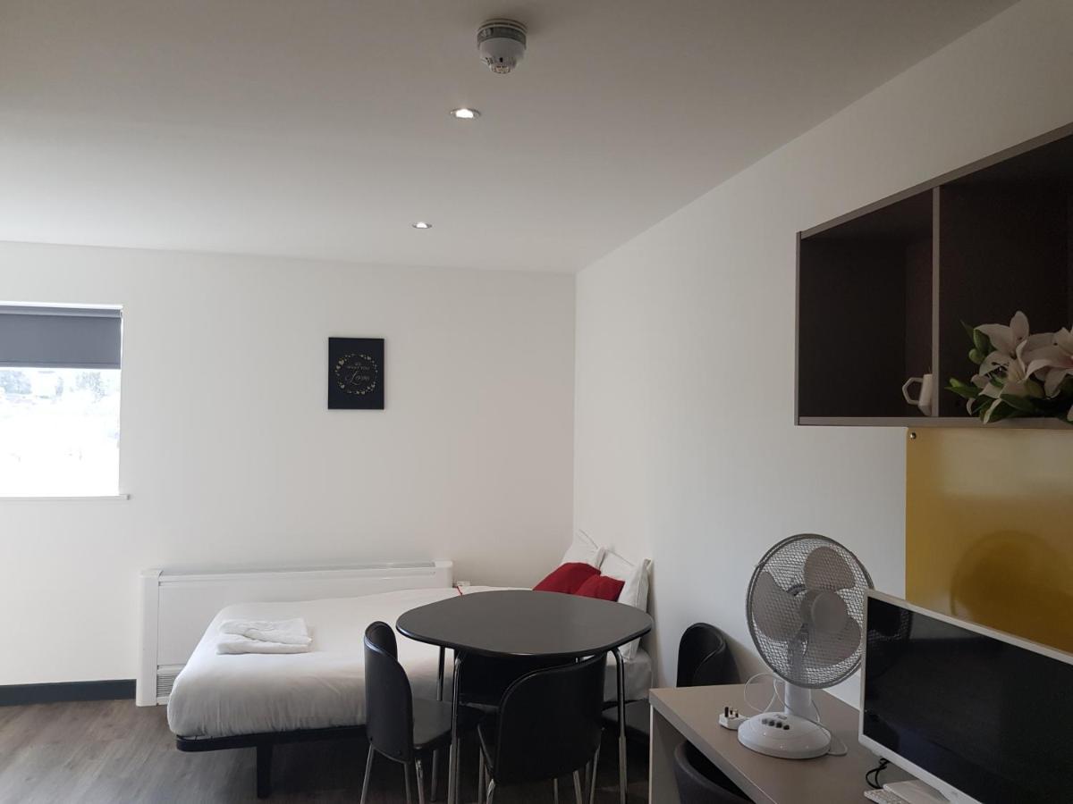 לוטון Peace Apartments - Luton מראה חיצוני תמונה